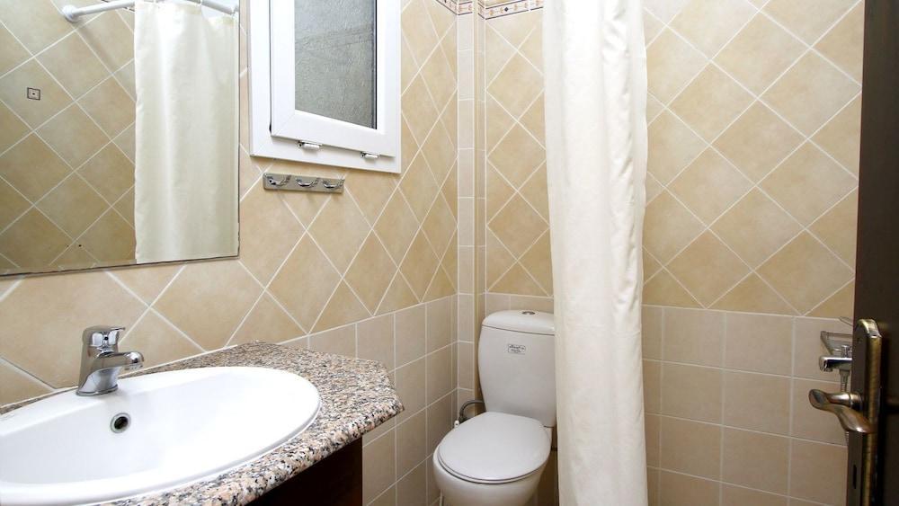 מירינה Amygdalies Apartments מראה חיצוני תמונה