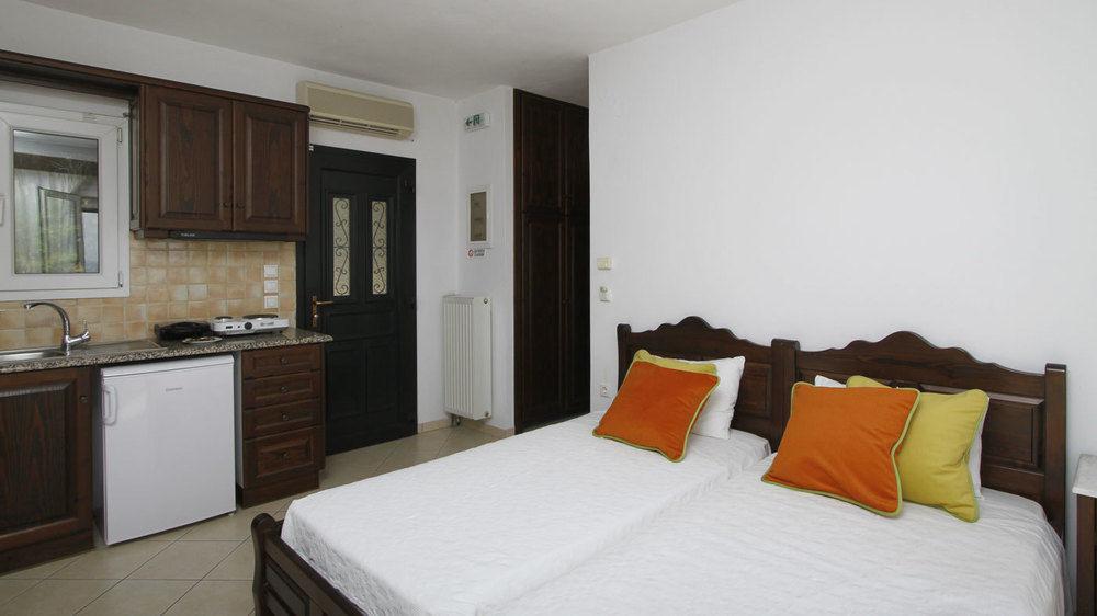 מירינה Amygdalies Apartments מראה חיצוני תמונה